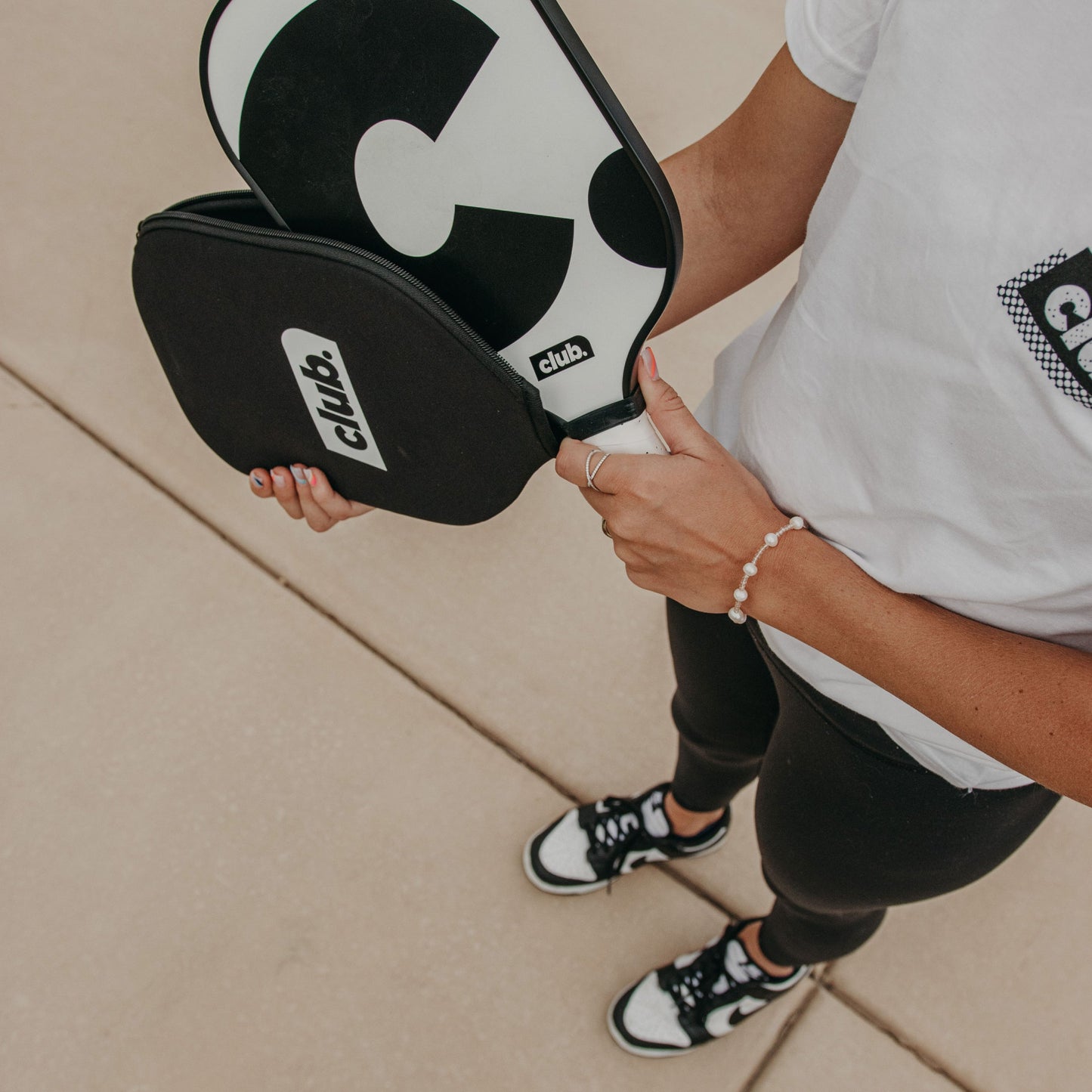 black and white pickleball paddle for beginners #style_inverse